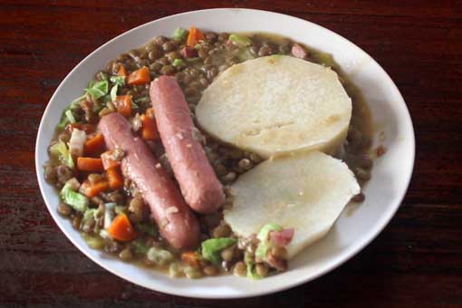 Linsen Yam Wurst